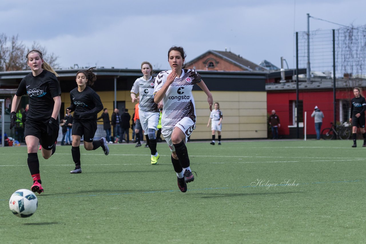 Bild 98 - B-Juniorinnen St.Pauli - C-Juniorinnen SV Steinhorst : Ergebnis: 1:2